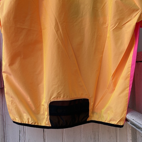 Nike Hi-vis Fluorescent Shirt - Picture 6 of 9